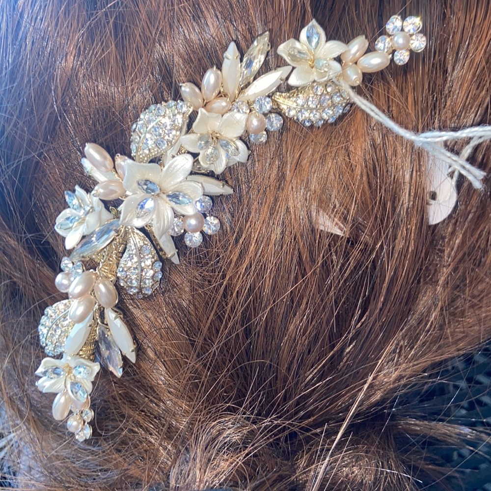 Ivory Flower with Blush Pearl & Crystal Barrette Clip